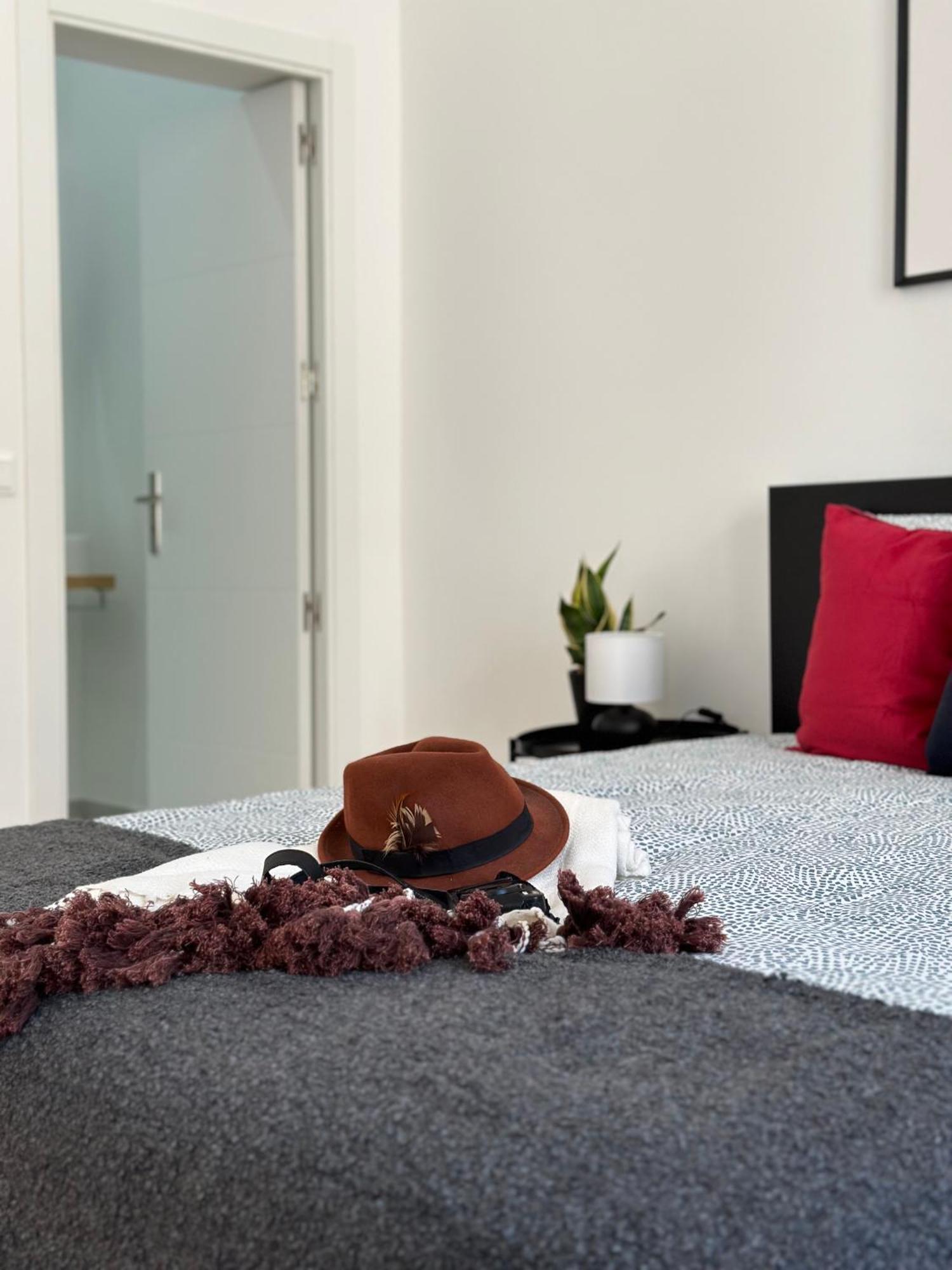 Baixa Chiado Bedrooms ลิสบอน ภายนอก รูปภาพ